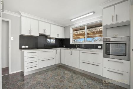 160 Epping Forest Drive, Kearns, NSW 2558, Australia