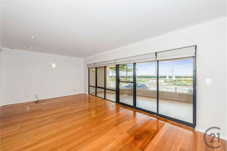 2/51 Breakwater Parade, Mandurah, WA 6210, Australia