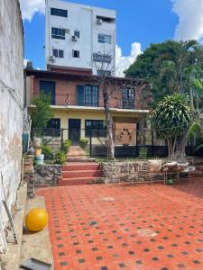 San Cosme 644, Barrio Jara, Asunción 123456, Парагвай