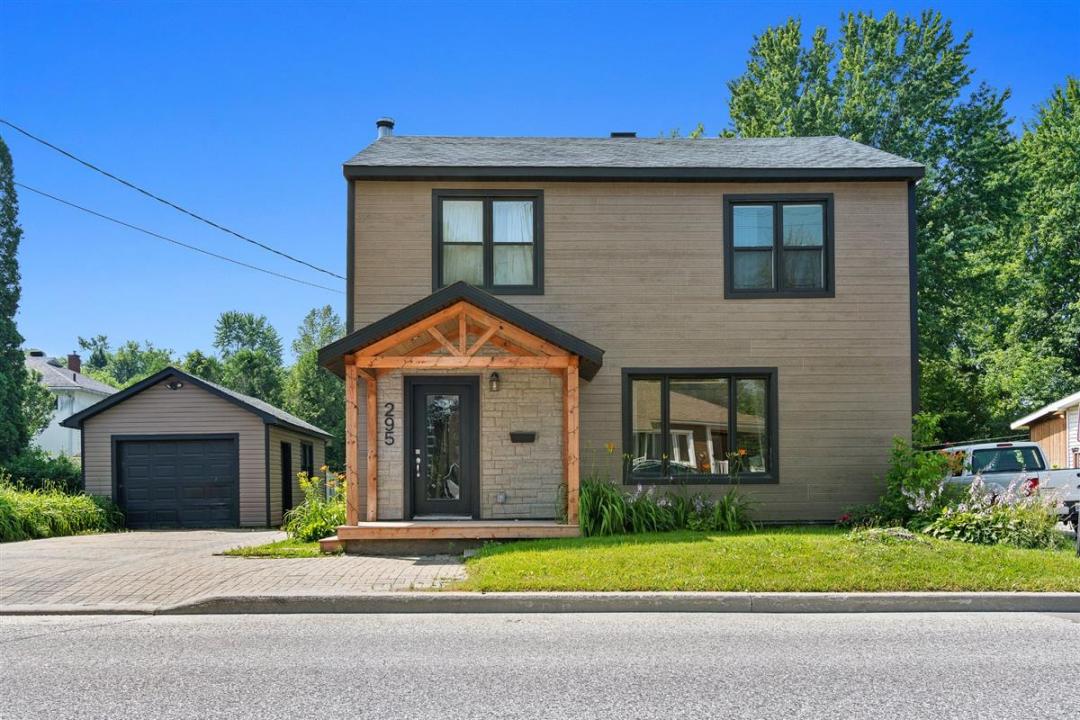 295  Rue des Oblats, Maniwaki, Québec J9E 1G8, Canada