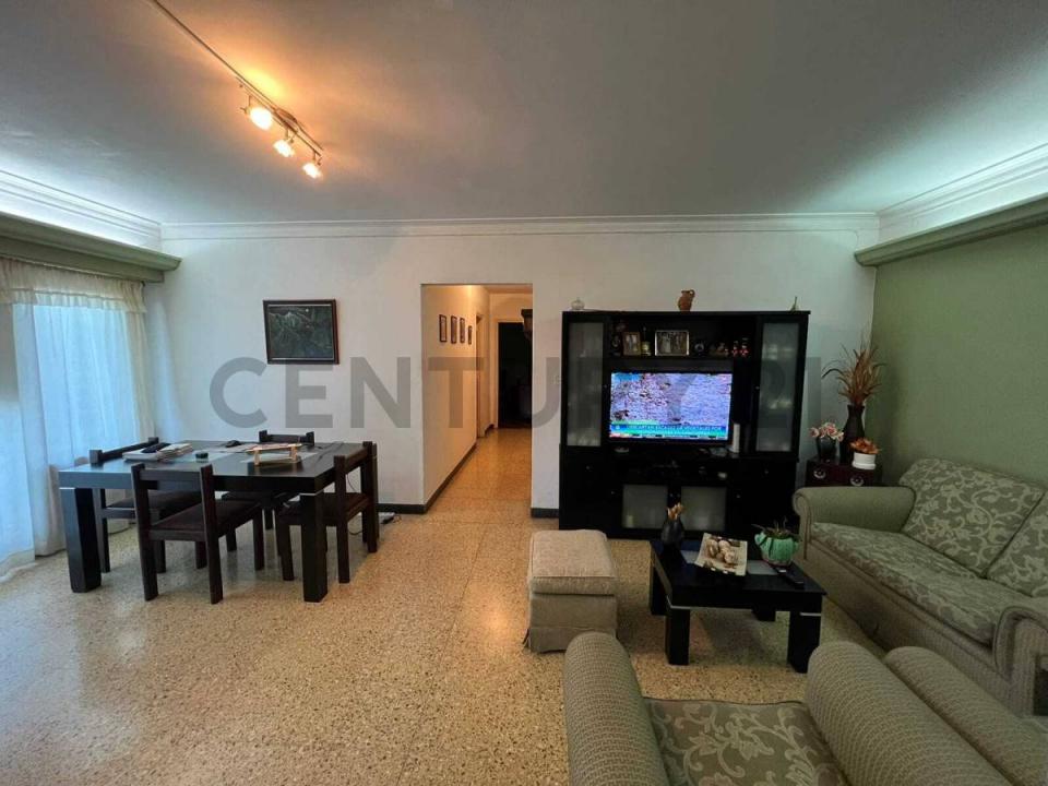 ECHEANDIA 4554, Parque Avellaneda, Capital Federal 1407, Argentina