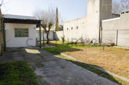 5 entre 504 y 505 , Nueve De Julio, Buenos Aires (fuera De GBA) 1900, Argentinien