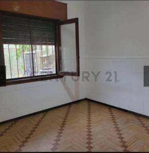 Calle Santa Fe y Emilio Zola 1373, Quilmes, GBA Sur B1882, Argentina