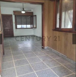 Calle Santa Fe y Emilio Zola 1373, Quilmes, GBA Sur B1882, Argentina