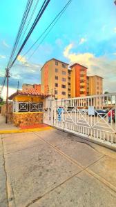 Lecheria Conjunto Residencial Parque Neveri, Barcelona, Anzoategui 6016, Венесуэла