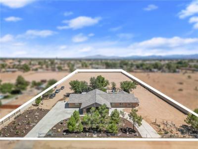 15230 Olive Street, Hesperia, كاليفورنيا 92345, الولايات المتحدة