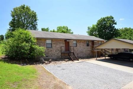 385 S Teehee Drive, Tahlequah, Oklahoma 74464