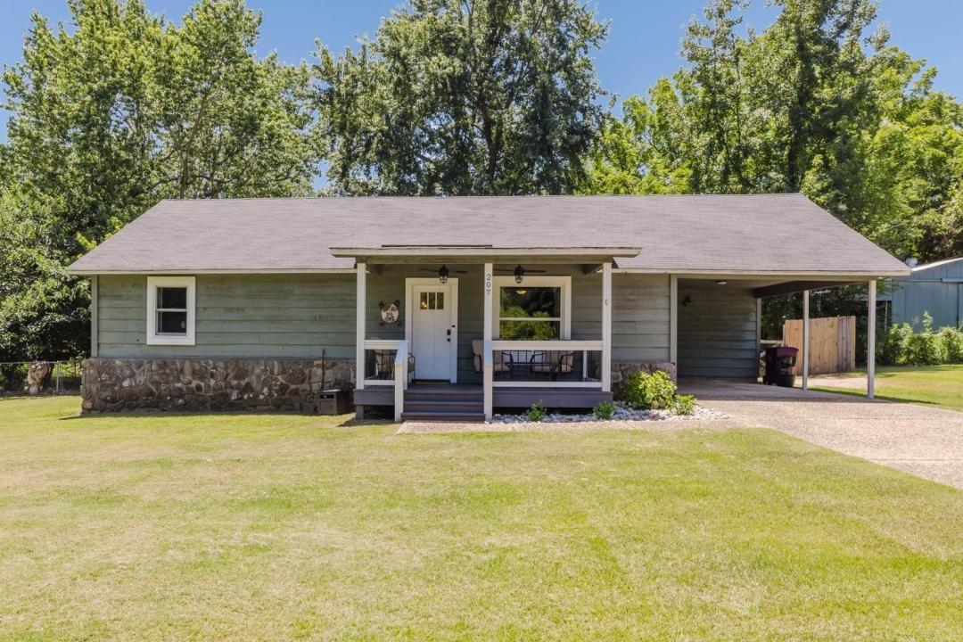 207 Elaine Street, Benton, アーカンソー 72015, アメリカ合衆国
