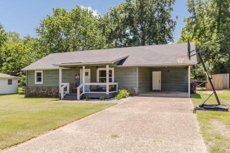 207 Elaine Street, Benton, Arkansas 72015, USA
