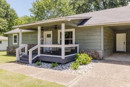 207 Elaine Street, Benton, アーカンソー 72015, アメリカ合衆国