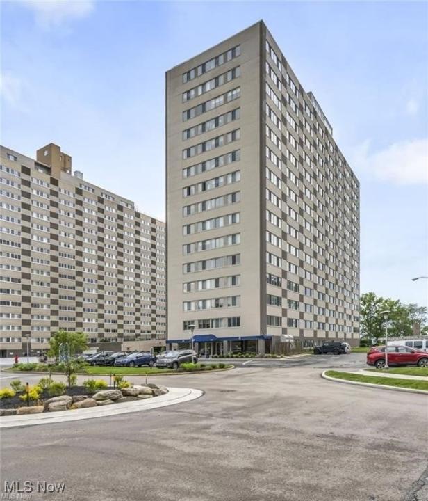 12520 Edgewater Drive #801, Lakewood, オハイオ 44107, アメリカ合衆国