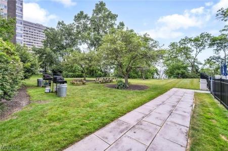 12520 Edgewater Drive #801, Lakewood, オハイオ 44107, アメリカ合衆国