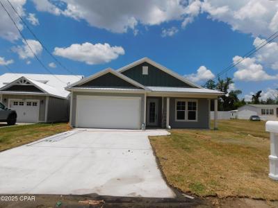 2445 Mercedes Avenue, Panama City, Florida 32405