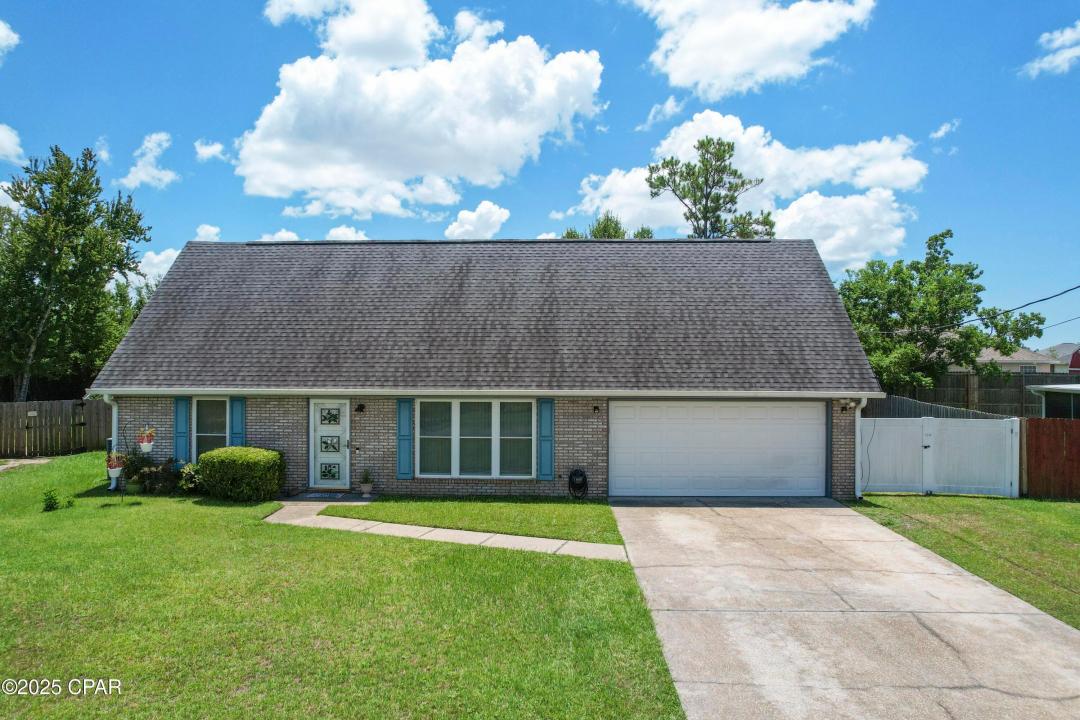 812 E Pine Forest Drive, Lynn Haven, פלורידה 32444, ארצות הברית של אמריקה