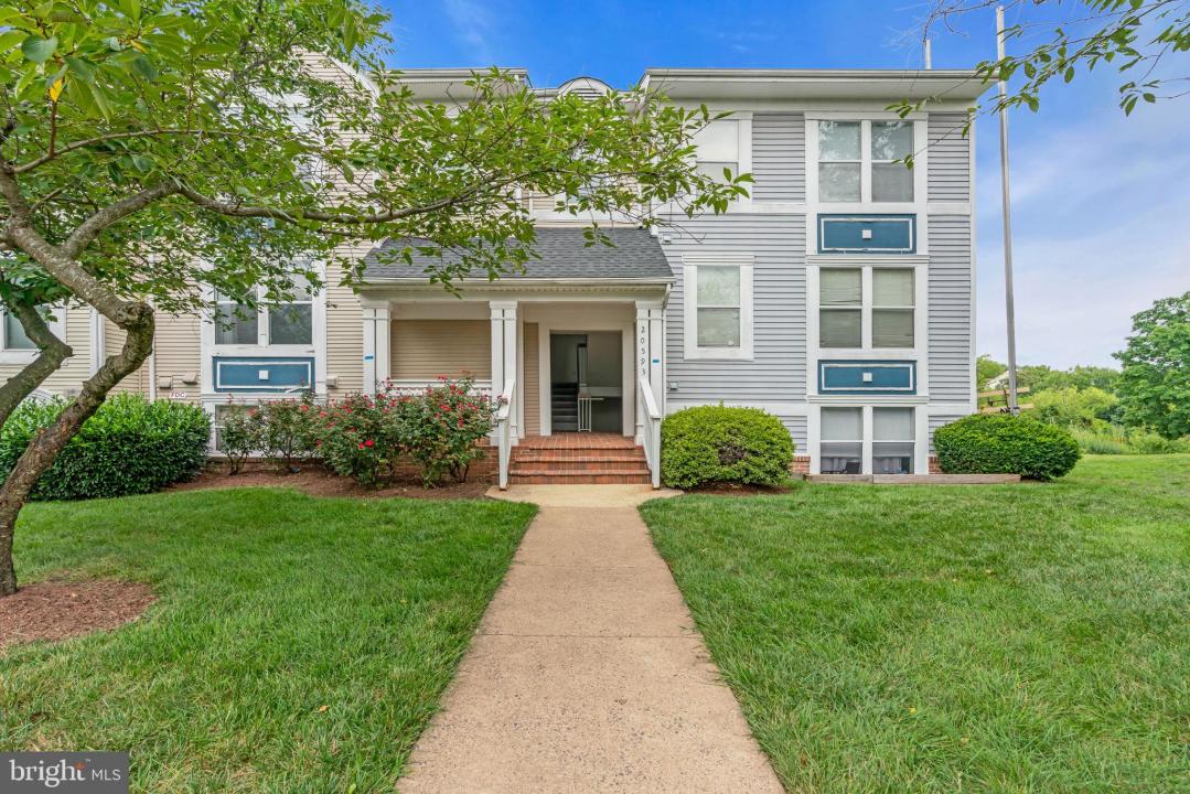 20593 Cornstalk Terrace Unit# 101, Ashburn, Virgínia 20147, Estados Unidos