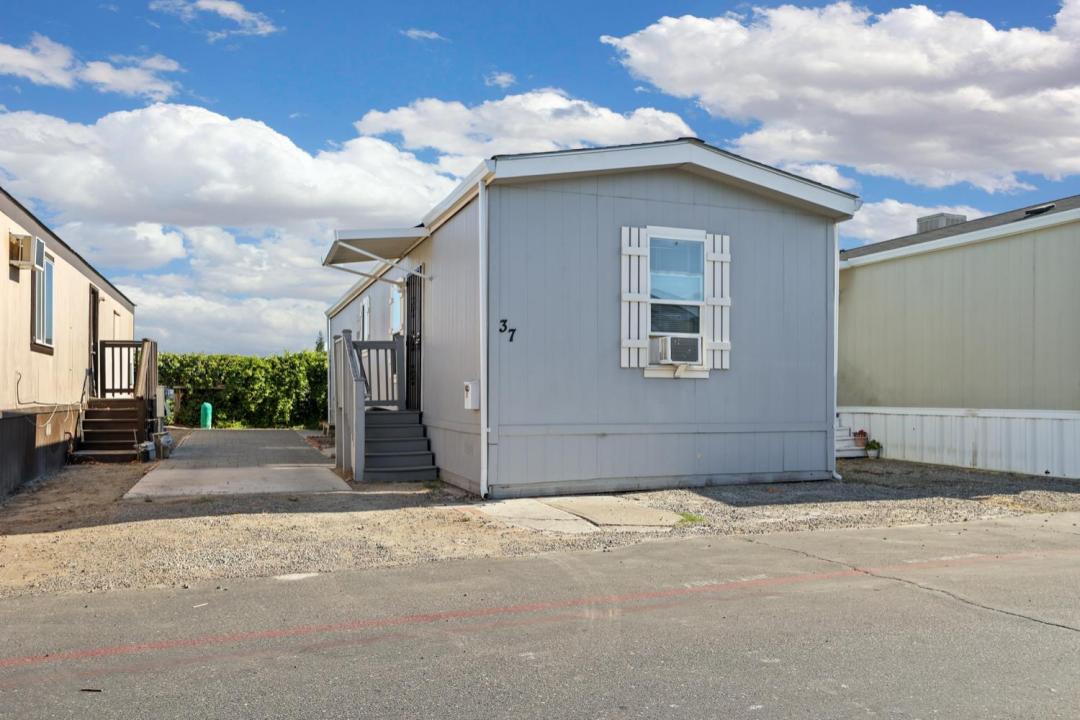555 Moffat Blvd 37, Manteca, Kalifornia 95336, USA