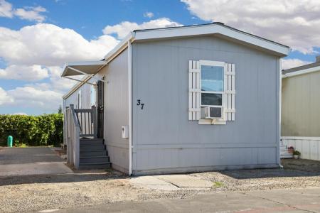 555 Moffat Blvd 37, Manteca, Kalifornia 95336, USA