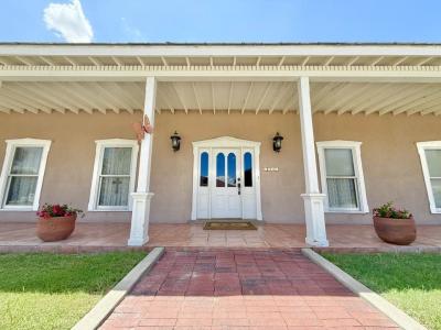 1531 La Vina Court, Carlsbad, NM 88220, USA