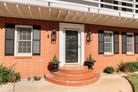 724 W. Lakeshore Drive, Stillwater, Oklahoma 74075, Estados Unidos