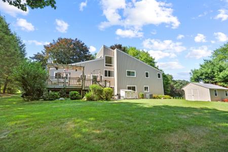 40 Cannon Drive, Hebron, Connecticut 06231, USA