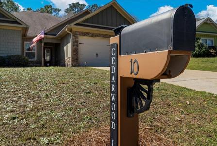 10 Cedarwood Lane, Phenix City, Alabama 36870, USA