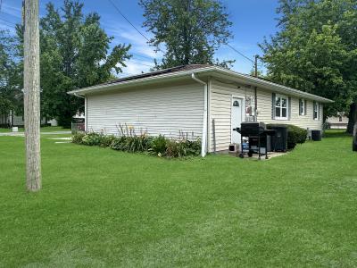 201 W Washington St., Toledo, Illinois 62468, HOA KỲ