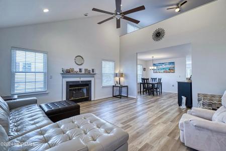 62 Pine Oak Boulevard, Barnegat, نيو جيرسي 08005, الولايات المتحدة