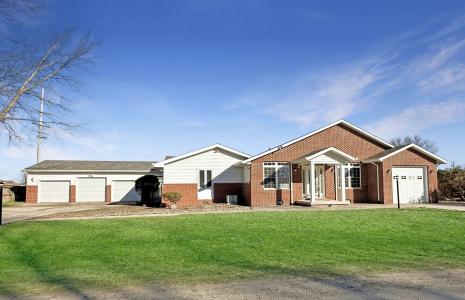 1208 S 12th St., Mattoon, Illinois 61938, USA