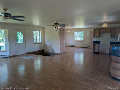 10190 Oak Rd., Otisville, Michigan 48463, USA