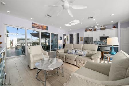 2396 Sycamore Street, St James City, Florida 33956, Stati Uniti
