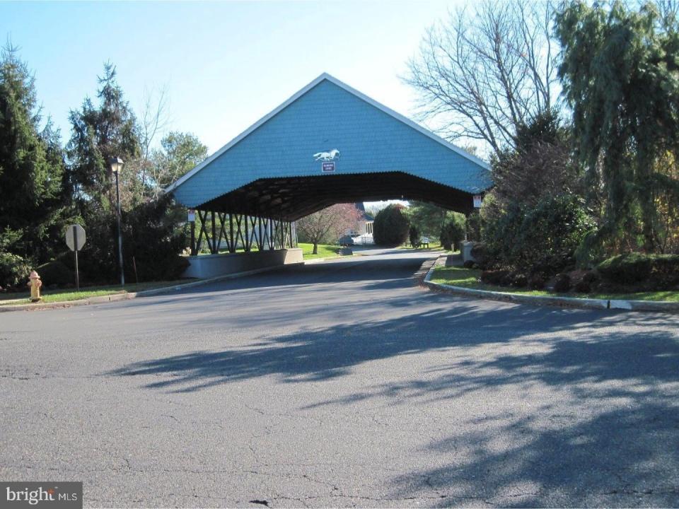 1040 HILLSBORO COURT, SEWELL, New Jersey 08080, États-Unis