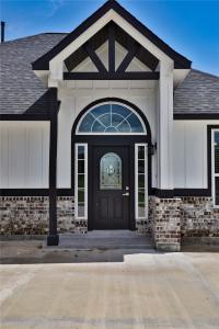 819 Buffalo Trail, Angleton, Texas 77515