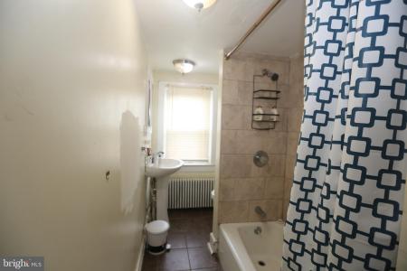 114 ELLIS STREET, GLASSBORO, Nueva Jersey 08028, Estados Unidos