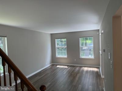 4 JUNIPER LANE, BLACKWOOD, New Jersey 08012