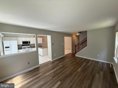 4 JUNIPER LANE, BLACKWOOD, New Jersey 08012