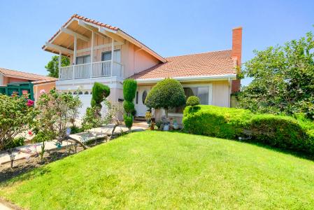 18517 Betty Way, Cerritos, California 90703, USA