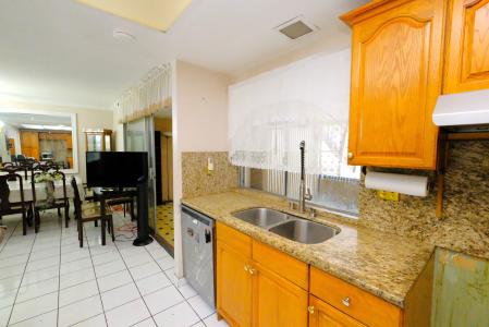 18517 Betty Way, Cerritos, California 90703, Stati Uniti