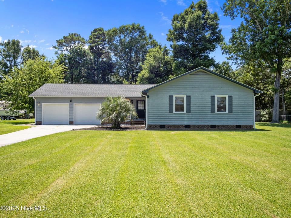 302 Yaupon Drive, Cape Carteret, צפון קרוליינה 28584, ארצות הברית של אמריקה