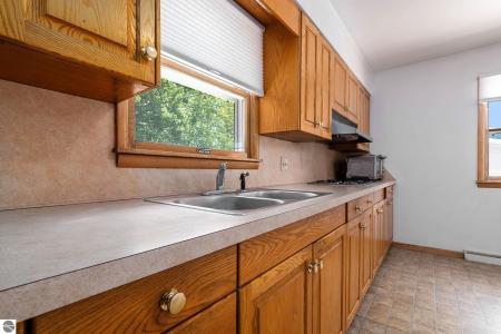 833 Fern Street, Traverse City, Michigan 49686, USA