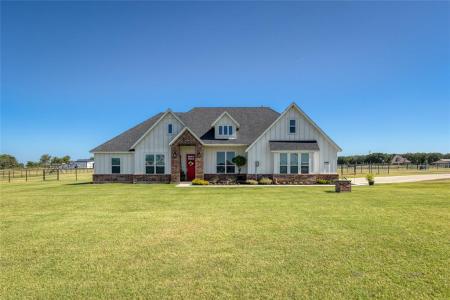 152 Katy Ranch Drive, Weatherford, Texas 76085, USA