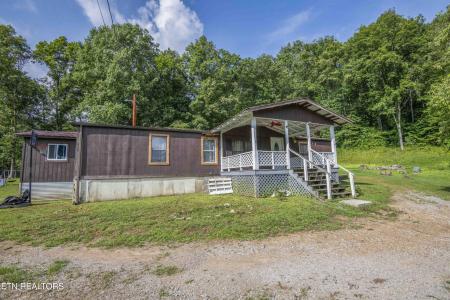 180 Grady Langley Rd, Lancing, Tennessee 37770, Estados Unidos
