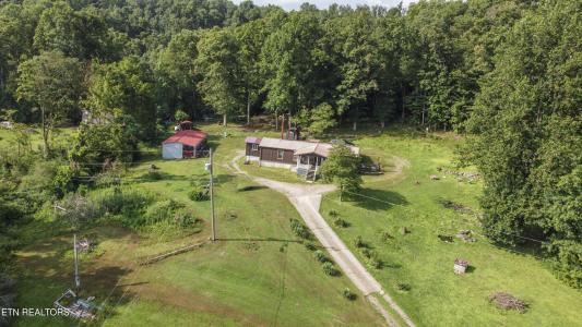 180 Grady Langley Rd, Lancing, Tennessee 37770, Estados Unidos