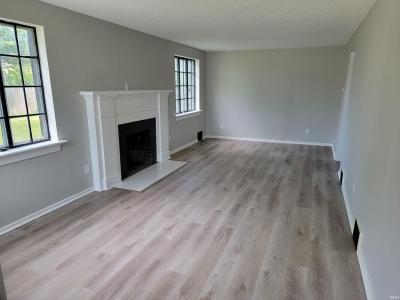 4615 S Calhoun Street, Fort Wayne, אינדיאנה 46807-2809, ארצות הברית של אמריקה