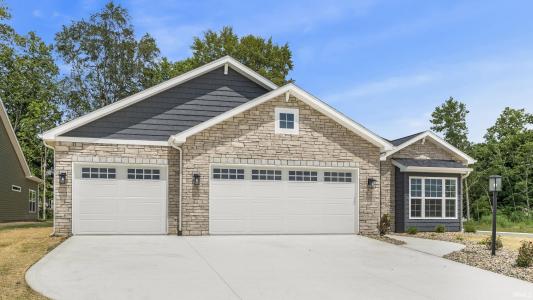 8289 Caverango Boulevard, Fort Wayne, Indiana 46815, USA