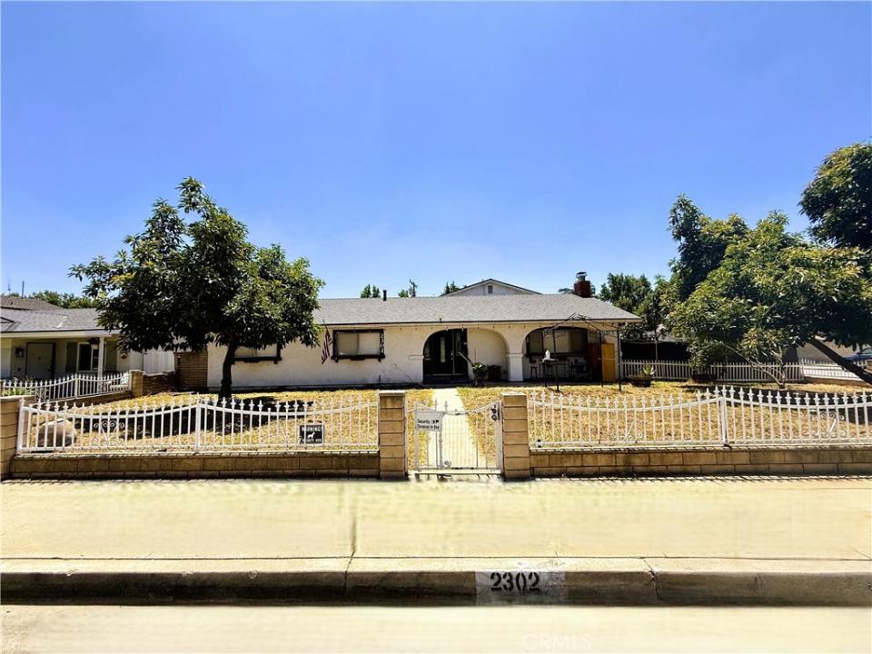 2302 8th Street, La Verne, كاليفورنيا 91750, الولايات المتحدة
