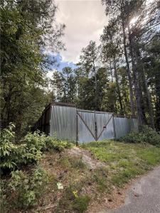 164 Oak Beach Drive SE, Acworth, Georgia 30101, USA