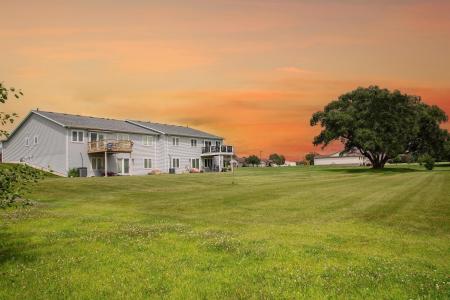 2419 Carstensen Dr, Waverly, 爱荷华州 50677, 美国