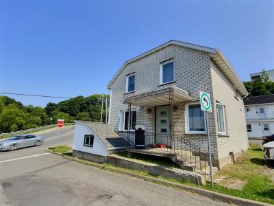 1-1A Rue Dollard, Rivière-du-Loup, Quebec G5R 1S9, Canada