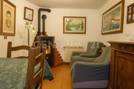 Via La Marmora, Abbadia San Salvatore, Toscana 53021, Италия