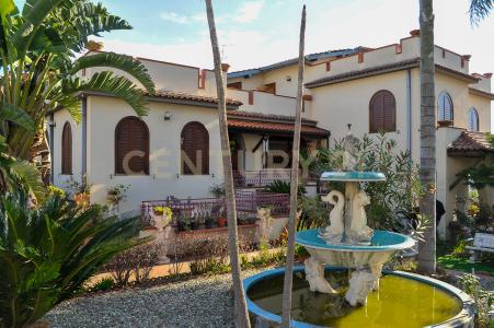 Giarre, Sicilia 95014, Italy